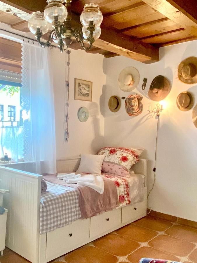 Lavender Cottage บาลาตองโยรอค ภายนอก รูปภาพ
